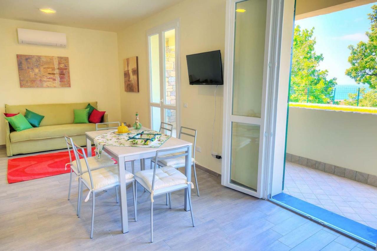 Ue Maxeu - Libeccio Apartment Cervo Bagian luar foto